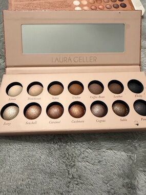 Laura Geller Eyeshadow Palette & Dual-Ended Brush